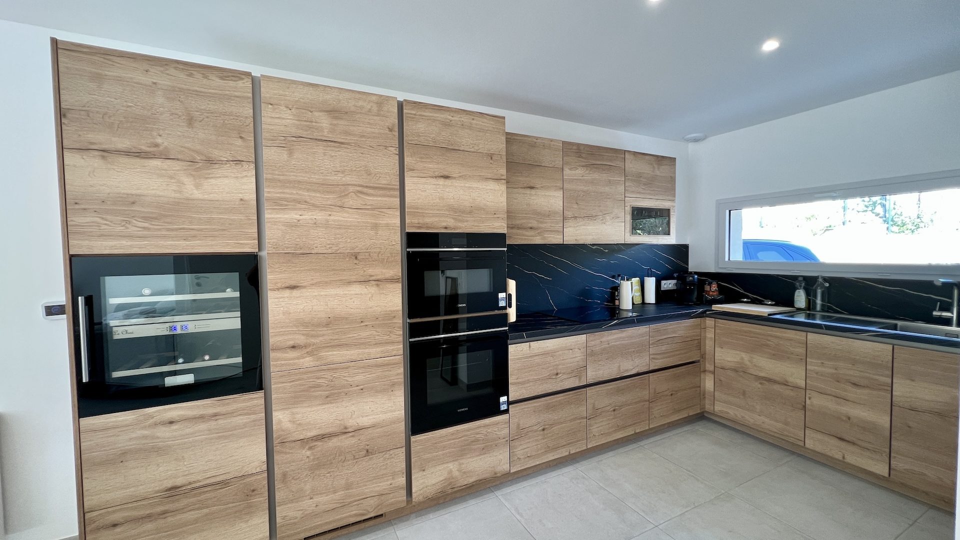 villa-sophia-T5-a-louer-menerbes-cuisine